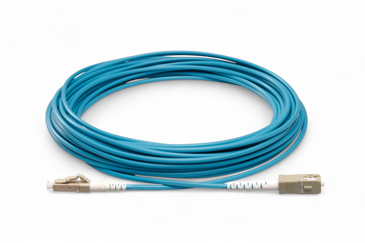 TAA合規 | 電信級 0.2dB  LC/UPC to SC/UPC 多模 OM4 單工光纖跳線 | 康寧纖芯 |  水綠色 OFNR 外被, 米色接頭